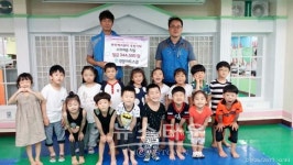 경문아트스쿨 어린이들, 따뜻한 마음을 담아 프리마켓 수익금 희망케어센터에 기탁