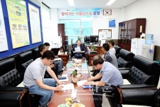 한규호 횡성군수, 청일면 이동 군수실 운영