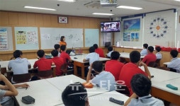 아산중학교, 지역사회 인사와 함께하는 직업인 멘토의 날 운영