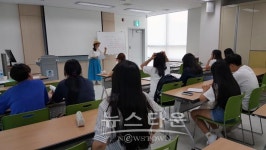 방학 맞은 평택 청소년들, 책과 노닐며 재능기부