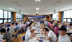 구리시 교문2동 새마을단체 어르신 원기회복 보양식 대접 훈훈