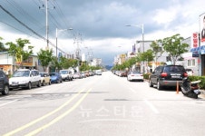 아산로,75억투입 확장공사후 무단주차 공간 제공하는 아산시?