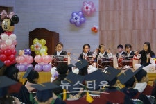 의왕시 오전초등학교 졸업식, 후배들과 함께 추억 만들어