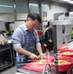 수원시, 시설공사과 이기영 팀장 요양원 봉사 활동