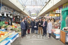 안양시 의회 총경위, 남부시장 야시장 현장 방문