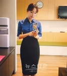 안경 쓰고 뉴스 진행한 임현주, 성평등을 외치다? 방송 현장도 변화가 필요해