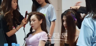 [걸크포토] 오늘은 내가 여주인공 메이크업 준비하는 대회 후보자들, 12일 강남관광정보센터에서 뷰티니스코리아 인터내셔널 페스티벌 개최