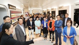 정장선 평택시장, 평택시의회와 LG전자 방문 및 간담회 실시