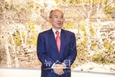 임농 하철경 화백 정년퇴임 및 제60회 개인전 개최