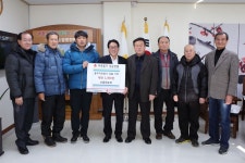 인제 산울림농장, 불우이웃돕기 성품 전달