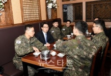 최종환 파주시장, 외출 장병들과 일일체험