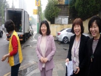 연수구 재가노인복지센터, 홀몸 어르신 모시고 봄나들이 나서