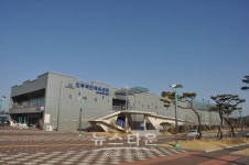 진주실내수영장, 수질 개선 위해 물갈이 진행