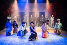 수많은 편견과 차별을 마주하다! DAC Artist 김수정 신작, 연극 [이갈리아의 딸들]