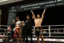 띠동값 두 선수의 격돌 대구 최강 미들급 파이터는 누구?