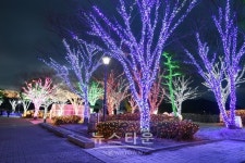 남원 춘향 테마파크 야간 경관 불빛 발산