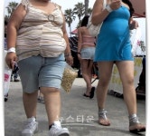 미국인 뚱보들, 그대로 방치하면 10년 후 비만율 50% 넘어설 듯