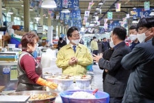 김홍장 당진시장, 코로나19 대응상황 및 민생현장 점검