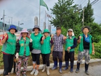 원주시 흥업면 새마을회, 자감교 일원 화단 정비작업 펼쳐