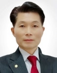 한국문학세상 김영일 회장, 아빠의 꿈 시집 출간