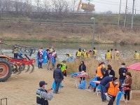 용인시 포곡읍, 민·관·군 협력해 경안천 환경정화 활동