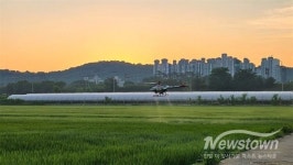 시화탑항공 | 시흥시, 벼 수확 지원 위해 3차 친환경 항공방제 돌입