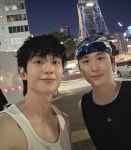 정해인, 동생과 함께한 러닝 인증샷 공개