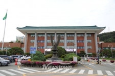 김해시, 2026년 상반기 정기인사 예고… 132명 승진