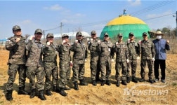 해군 제2함대 간부들 바다 지키는 손, 농촌으로 향하다