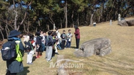 문학산에서 배우는 역사…미추홀구, 초등생 탐방 프로그램 운영