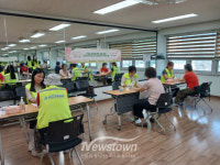 미추홀구자원봉사센터, 어르신 손길 보듬는 재능나눔 봉사 펼쳐