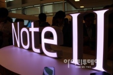 S펜으로 자유자재...삼성 갤럭시노트2 국내 출시