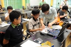 네이버, 중학생 위한 SW 진로 체험교실 운영