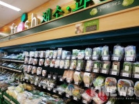 대형마트 색깔 찾기 쟁탈전...신선식품, 문화공간 마련 등 신문화 창조