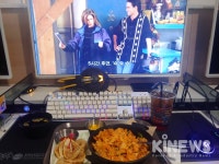 [신민경의 음식농담] 요리 귀찮고 무작정 쉬고 싶을 땐 PC방 식사가 대안