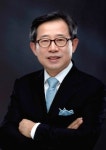 남북경협 마중물될까...북으로 간 현대아산 임직원들