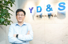 와이디엔에스, GRIP 익스피리언스 센터 오픈...공공 넘어 금융도 공략