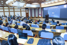 [디지털 인사이트 2024] 안철수 의원 AI는 융합의 꽃...인문학적 접근 필요