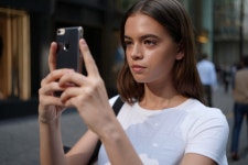 스마트폰 사진, 이렇게 찍어라…구도·노출·앱 활용까지