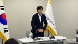 하정우, 독파모 넘어 '프론티어 AI 자립' 강조…정치 행보엔 말 아껴