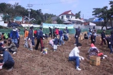 건화 임직원 250명  1사1촌 농촌 일손돕기 봉사활동