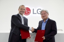 LG CNS, 日에 33㎿급 태양광 발전소 구축