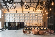  ③ Warehouse Hotel 
