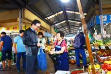 무역보험공사, 인왕시장서 추석맞이 전통시장 장보기 행사