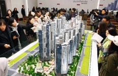 [르포] ‘강남로또’ 서초 래미안 리더스원 견본주택 가봤더니…