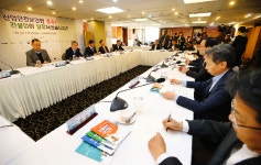 [포토] 건설업계 대표 만난 이재갑 장관