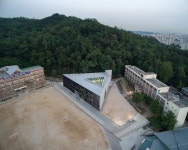 [창간56주년]마치 교도소 같이…네모의 틀에 갇혔던 학교건축