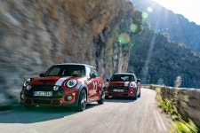 [신차열전] 전설의 차가 돌아온다…‘미니 패디 홉커크 에디션’ 한정 판매