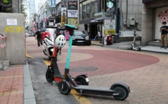 불법 주정차 전동킥보드 견인 확대