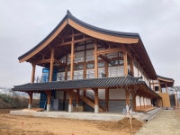 [르포] 국내 최대 대공간…‘처인성 한옥역사교육관’ 가보니